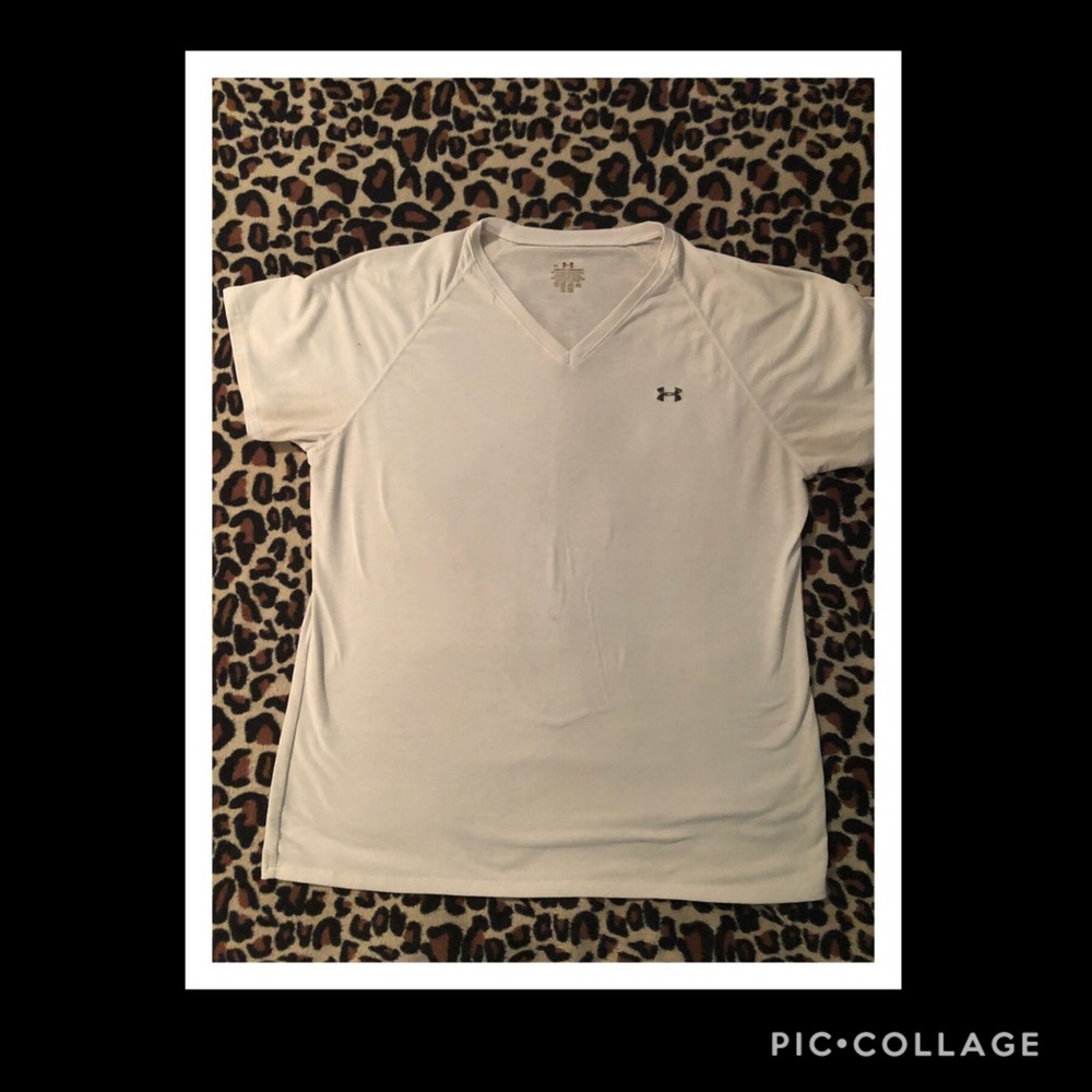 Women’s V-neck Underarmour T-Shirt